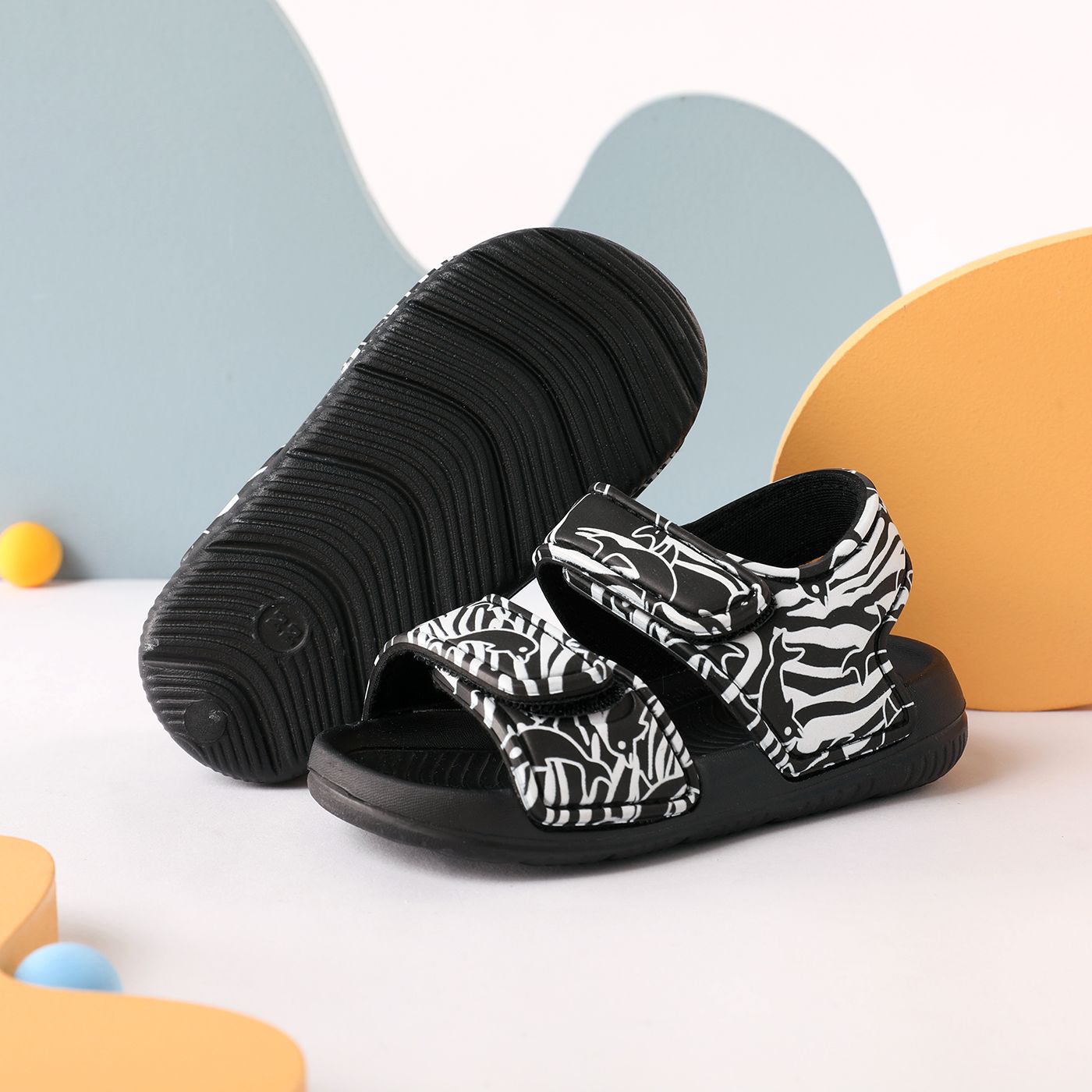 

Toddler/Kid Cartoon Soft Sole and Soft Surface Shoes