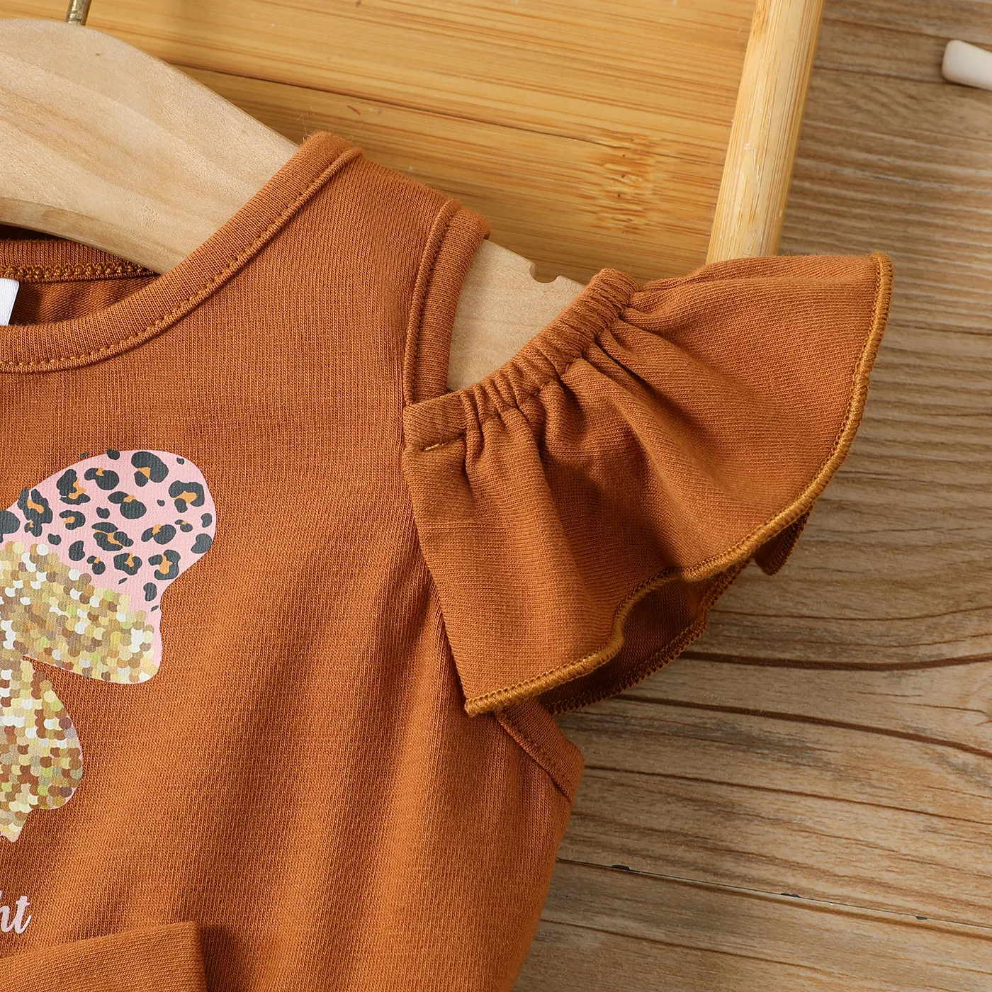 Baby Girl Cotton Cold Shoulder Flutter-sleeve Butterfly Graphic Spliced Leopard Print Mesh Fairy Dress  image 3