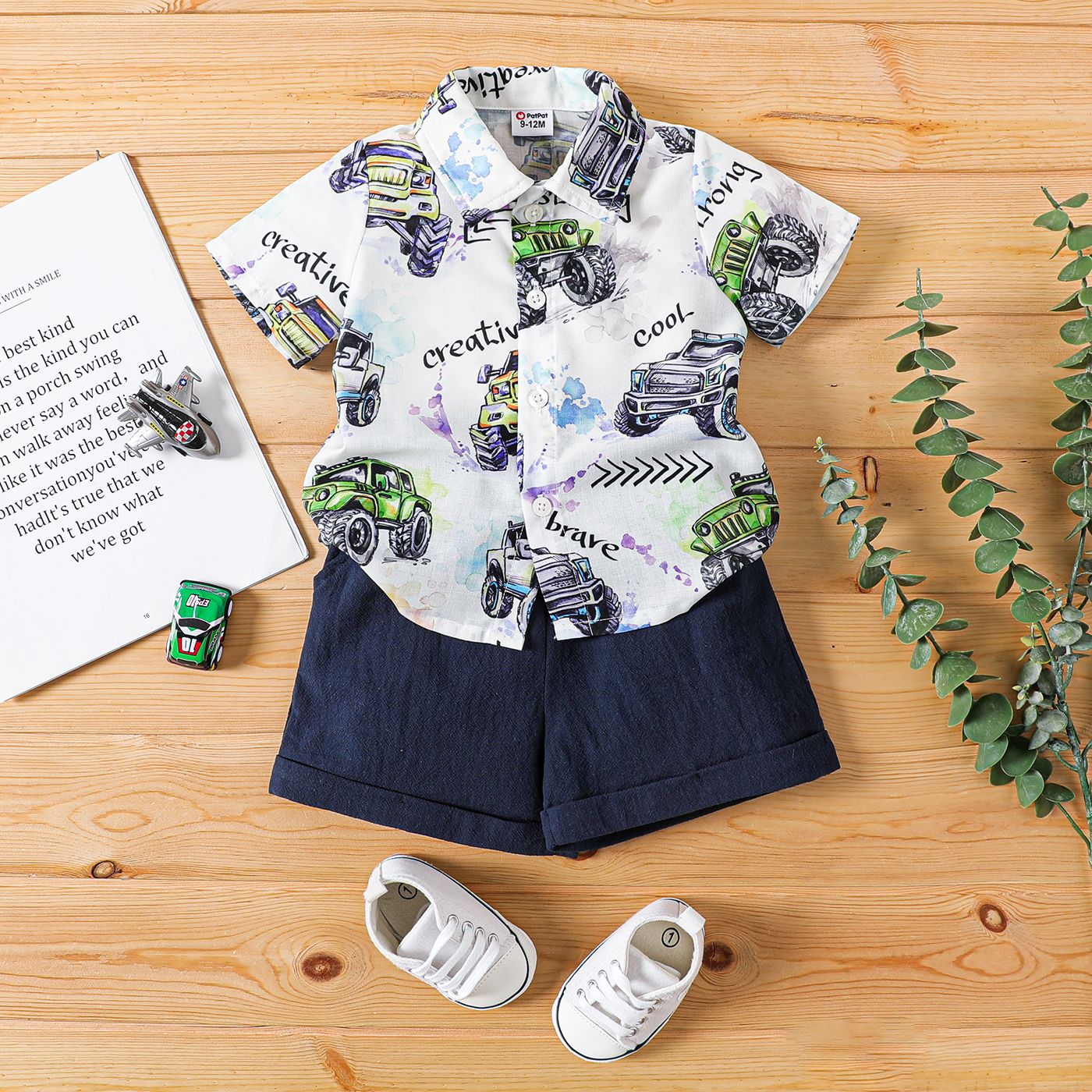 

2pcs Baby Boy Vehicle Print Lapel Collar Shirt and Cotton Shorts Set