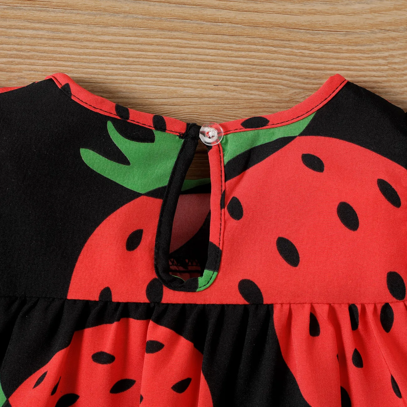 Baby Girl Girl Strawberry Print Flutter-sleeve Dress Red big image 1