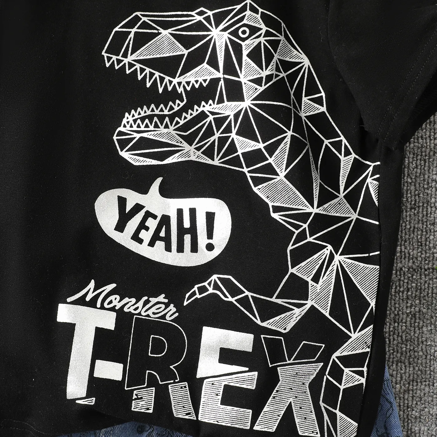 2pcs Kid Boy Dinosaur Print Short-sleeve Cotton Tee and Denim Shorts Set Black image 3