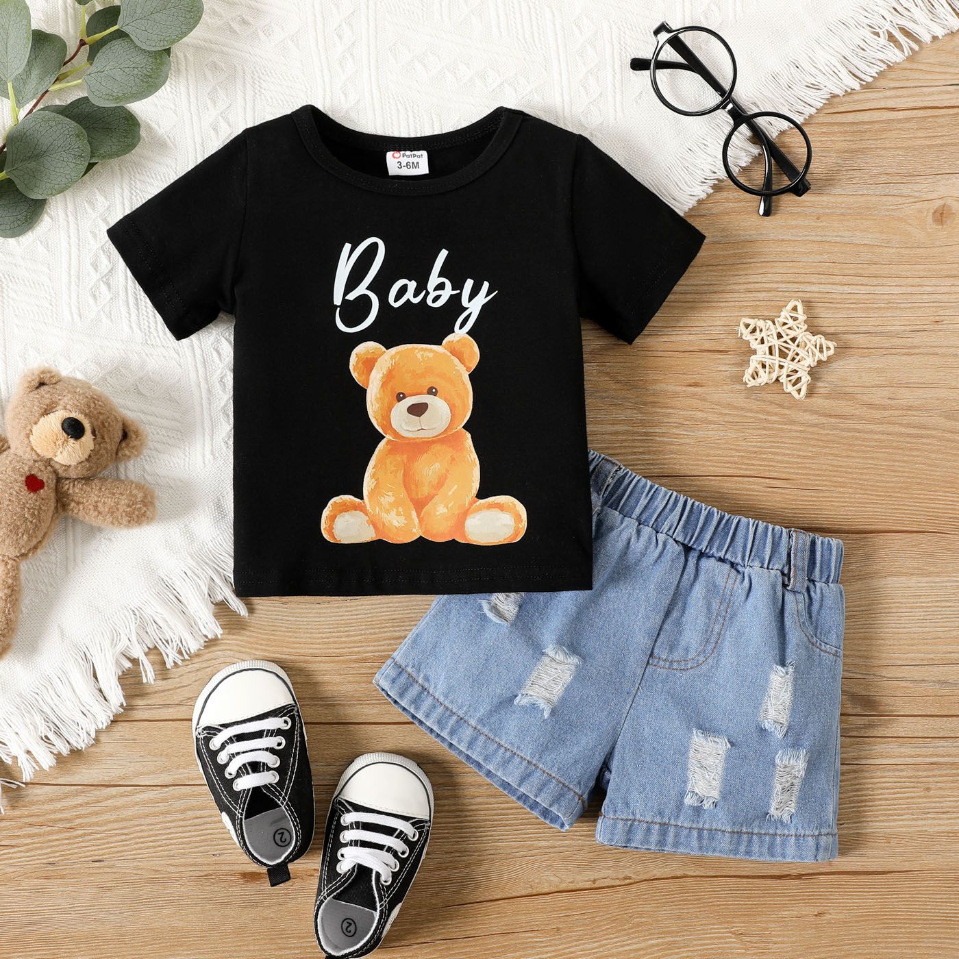

2pcs Baby Boy/Girl 100% Cotton Ripped Denim Shorts and Bear Print Short-sleeve Tee Set