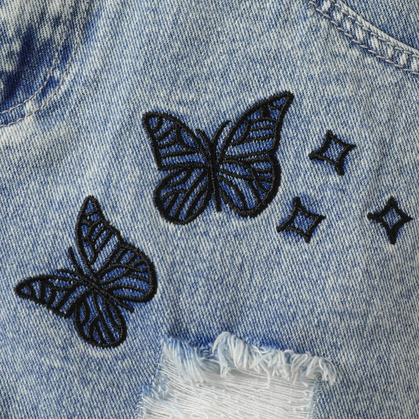 2Pcs Kid Girl Naia Butterfly Print Short-sleeve Tee & Ripped Denim Shorts Set  image 5