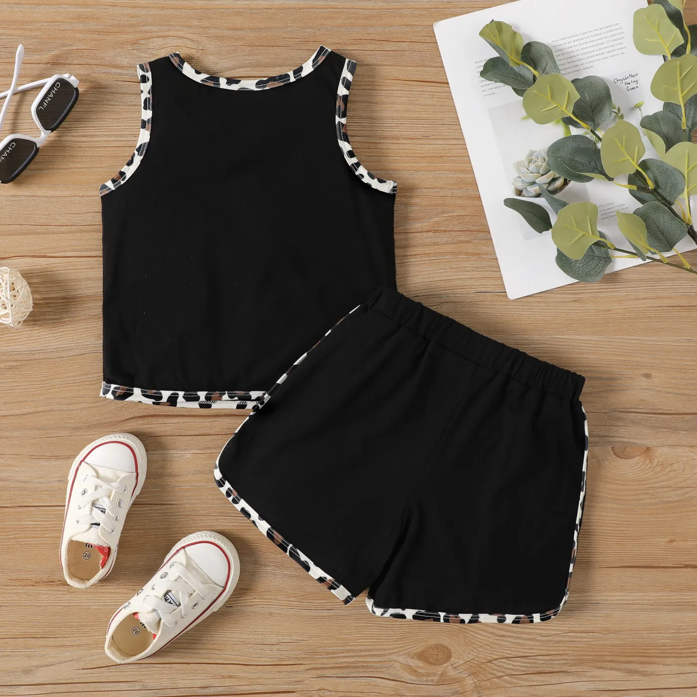 2pcs Toddler Girl Letter Leopard Print Tank Top and Elasticized Shorts Set  image 3