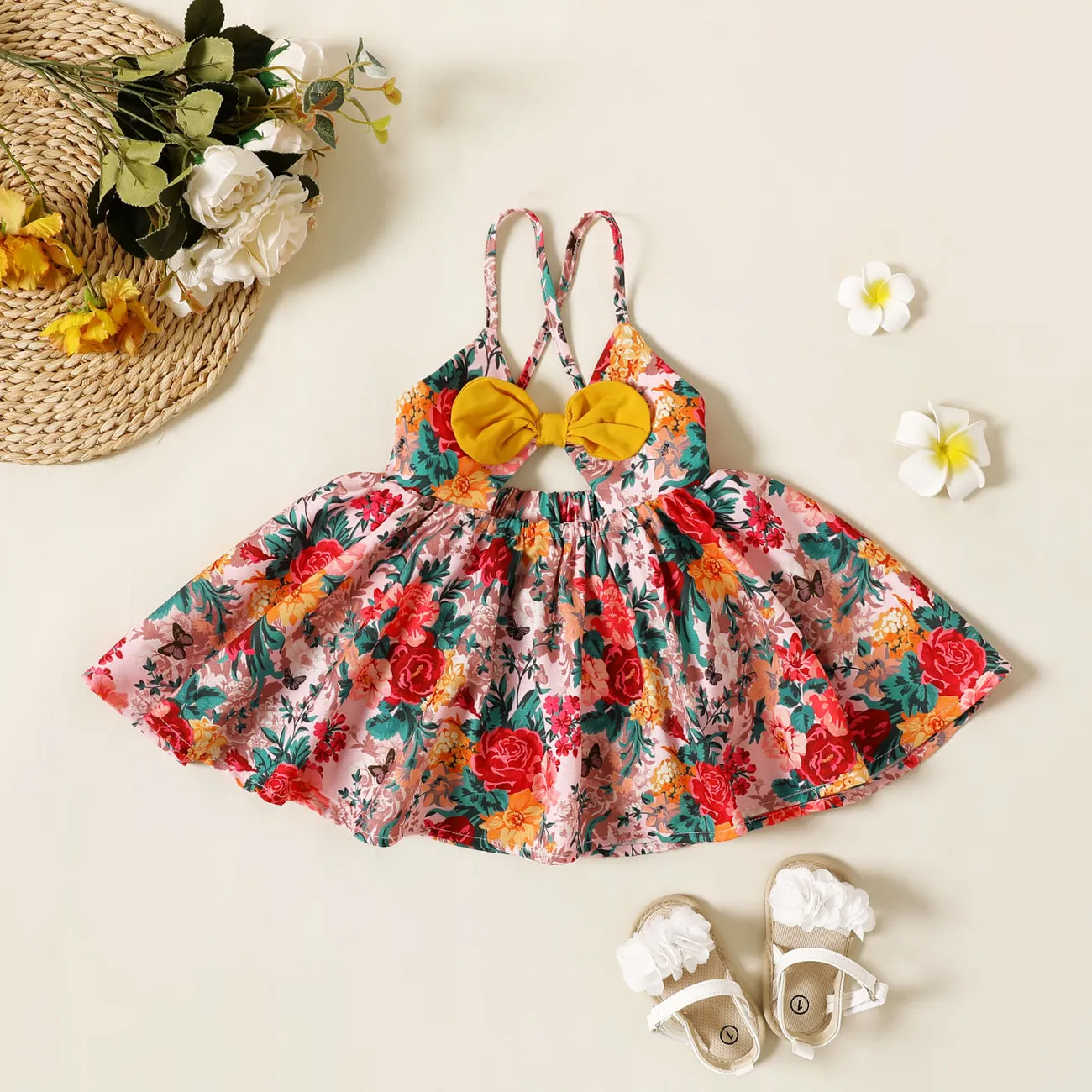 Baby Girl Contrast Bow Decor Allover Floral Print Cut Out Cami Dress  big image 1