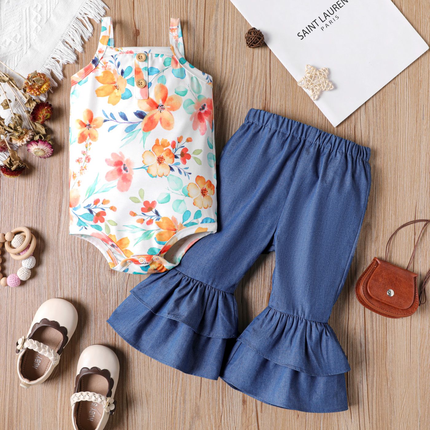 

Naia™ 2pcs Baby Girl 100% Cotton Flared Pants Allover Floral Print Cami Romper Set