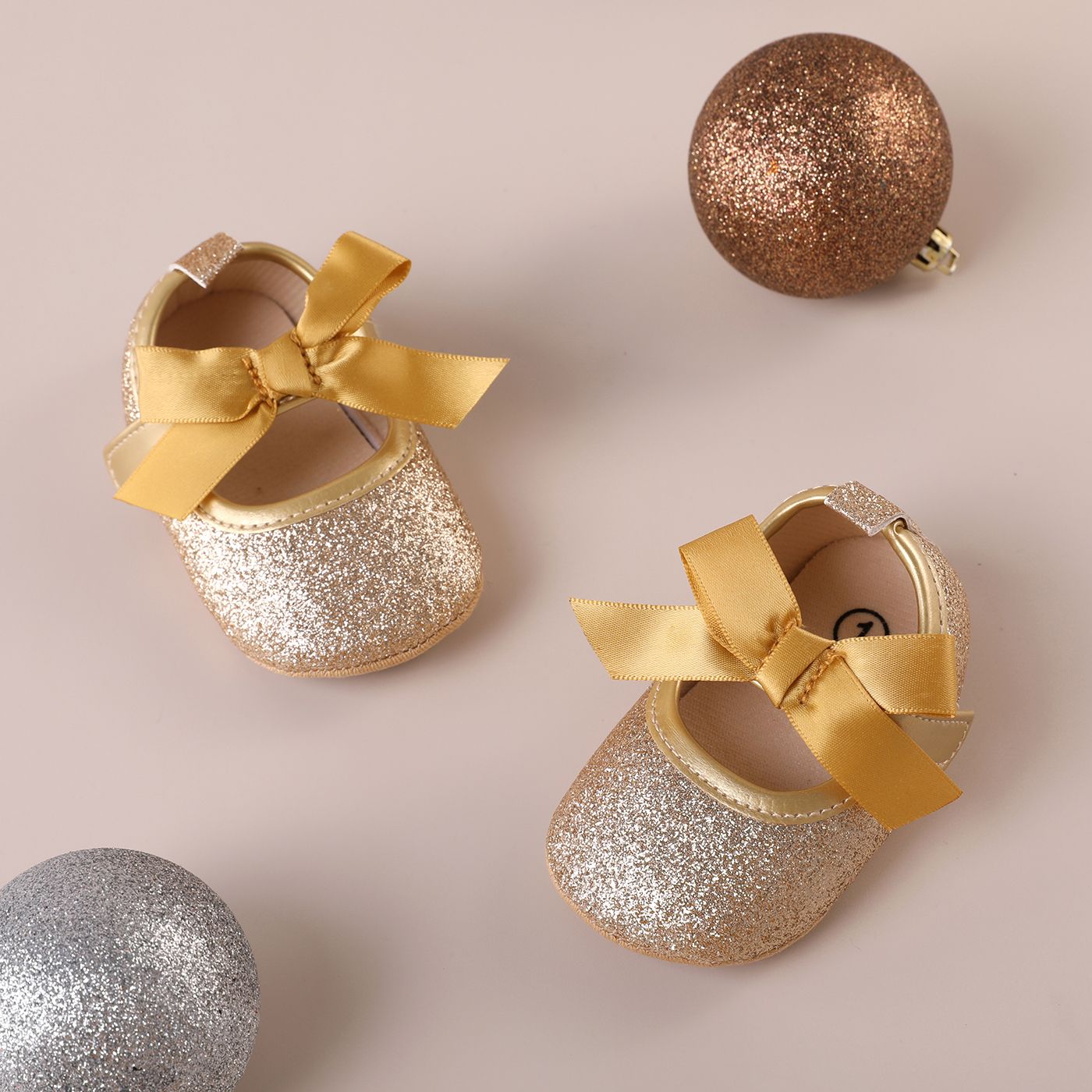 Baby/Toddler Bow Decor Glitter Prewalker Shoes