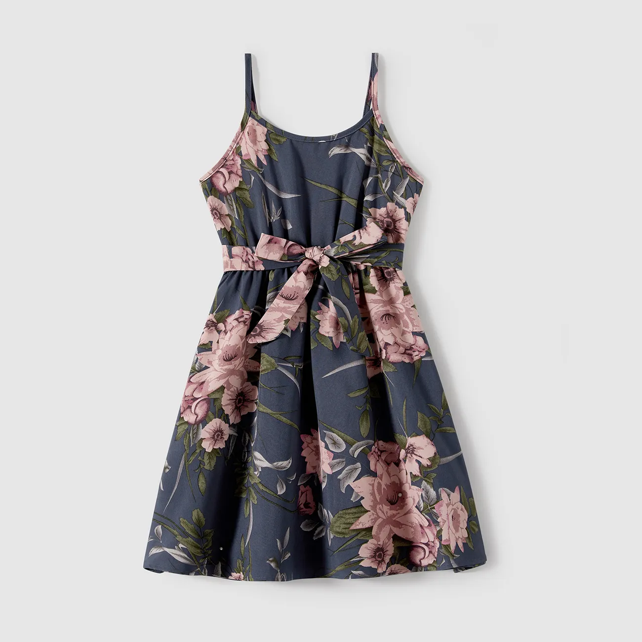 Family Matching Allover Floral Print Belted Cami Dresses and Short-sleeve Colorblock T-shirts Sets BLUEWHITE big image 1