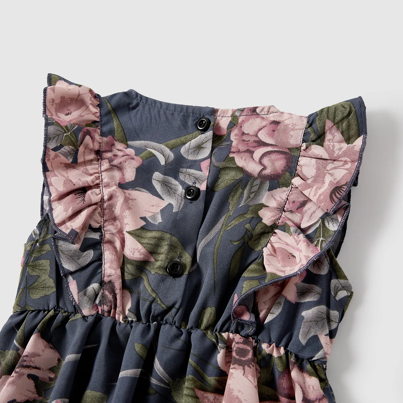 Family Matching Allover Floral Print Belted Cami Dresses and Short-sleeve Colorblock T-shirts Sets blue  white image 5