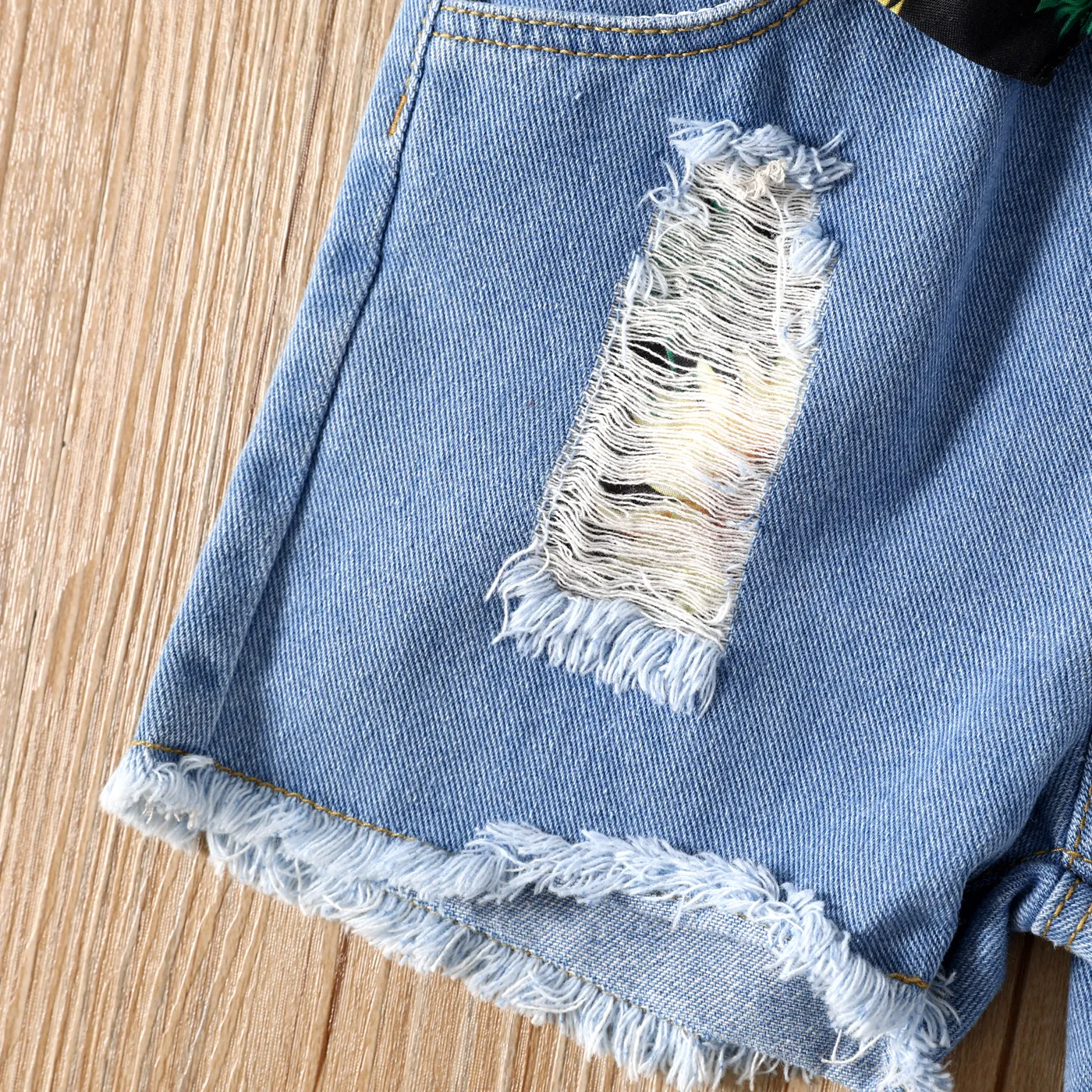 3pcs Toddler Girl Floral Print Flounce Short-sleeve Tee and Ripped Denim Shorts & Headband Set Black image 5