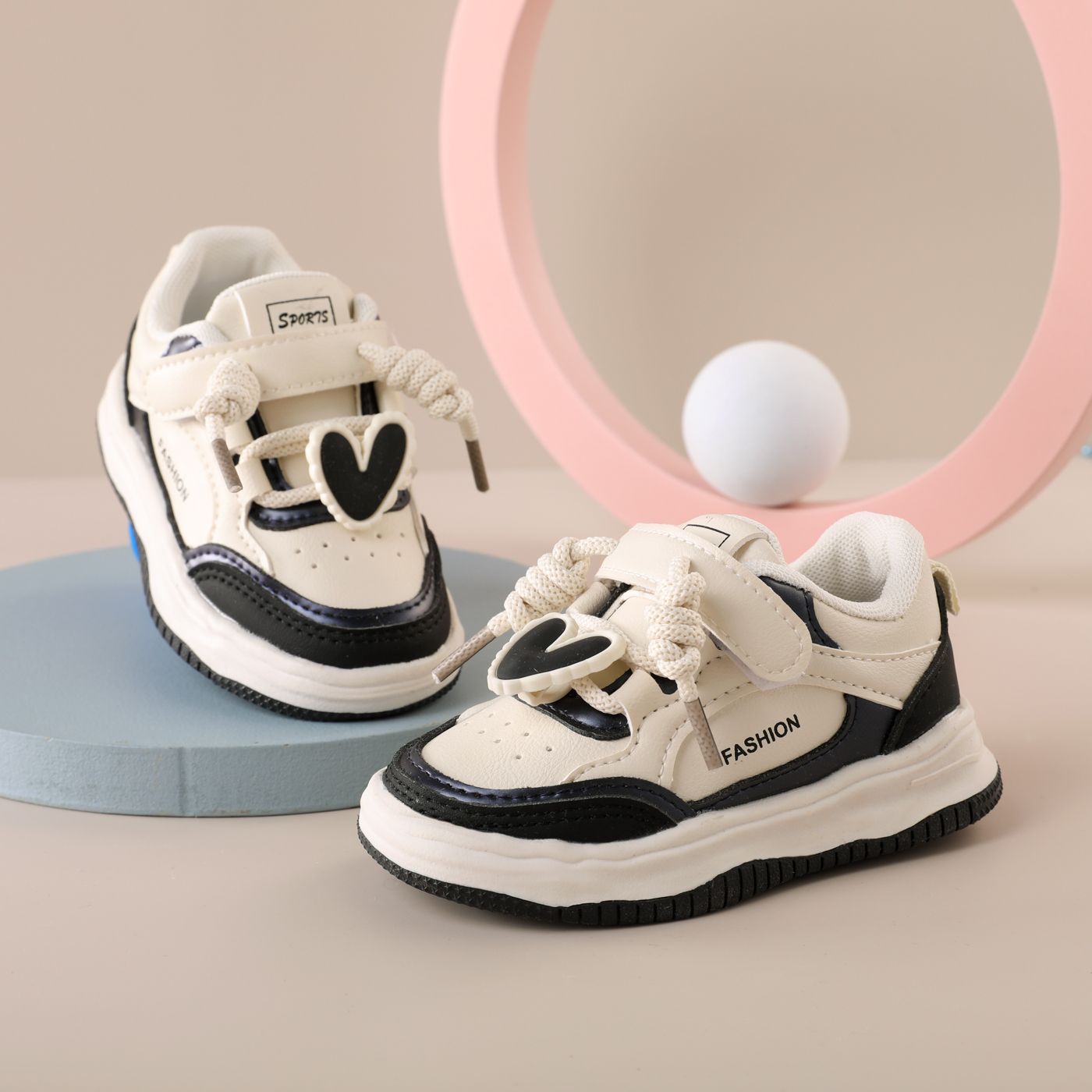 

Toddler/Kid Love Graphic Soft Sole Sporty Shoes