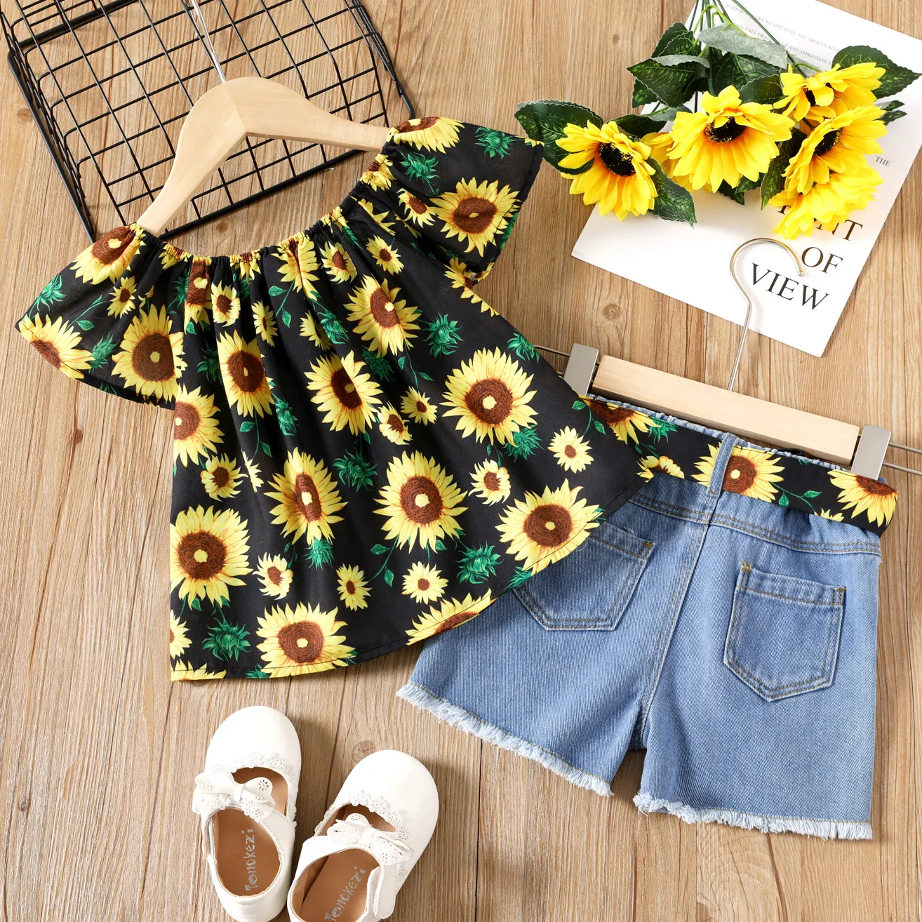 3pcs Toddler Girl Floral Print Flounce Short-sleeve Tee and Ripped Denim Shorts & Headband Set Black image 2