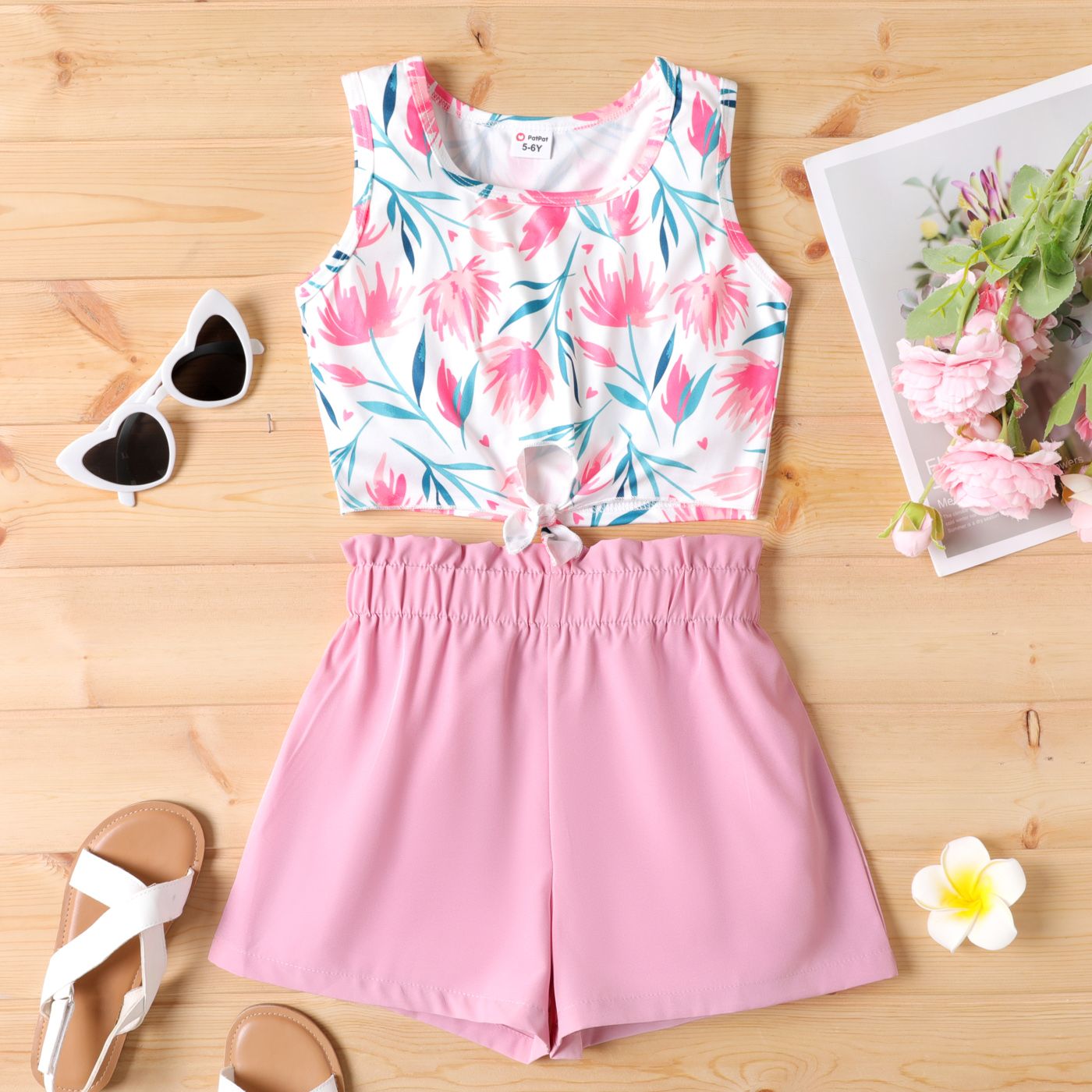 

2pcs Kid Girl Floral Print Knot Front Tank Top and Solid Shorts Set