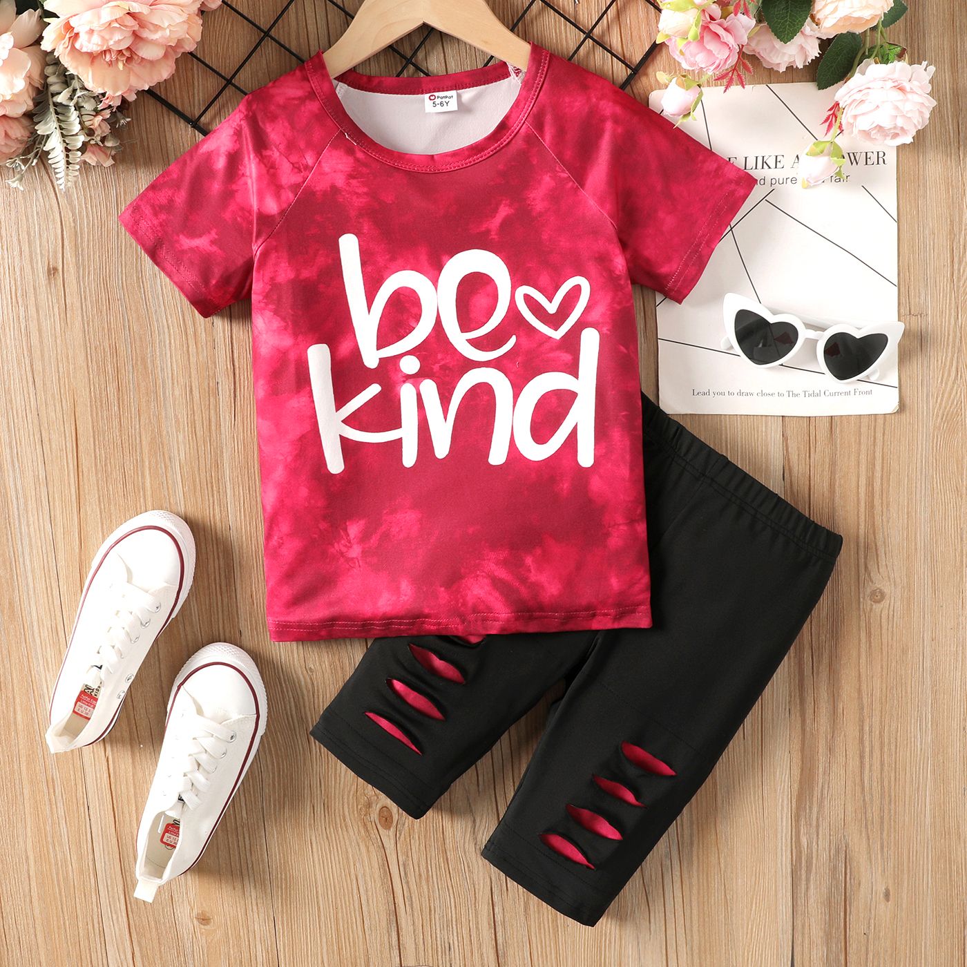 

2pcs Kid Girl Letter Print Short-sleeve Tee and Ripped Leggings Shorts Set