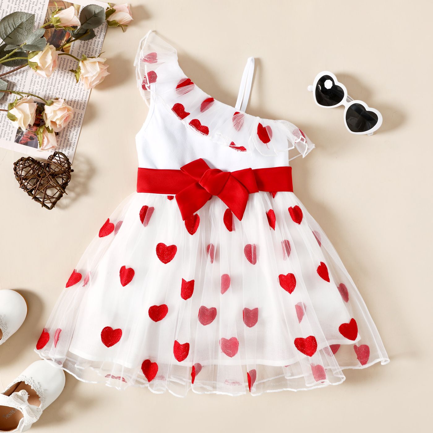 

Toddler Girl Heart Embroidered One Shoulder Mesh Splice Belted Fairy Dress