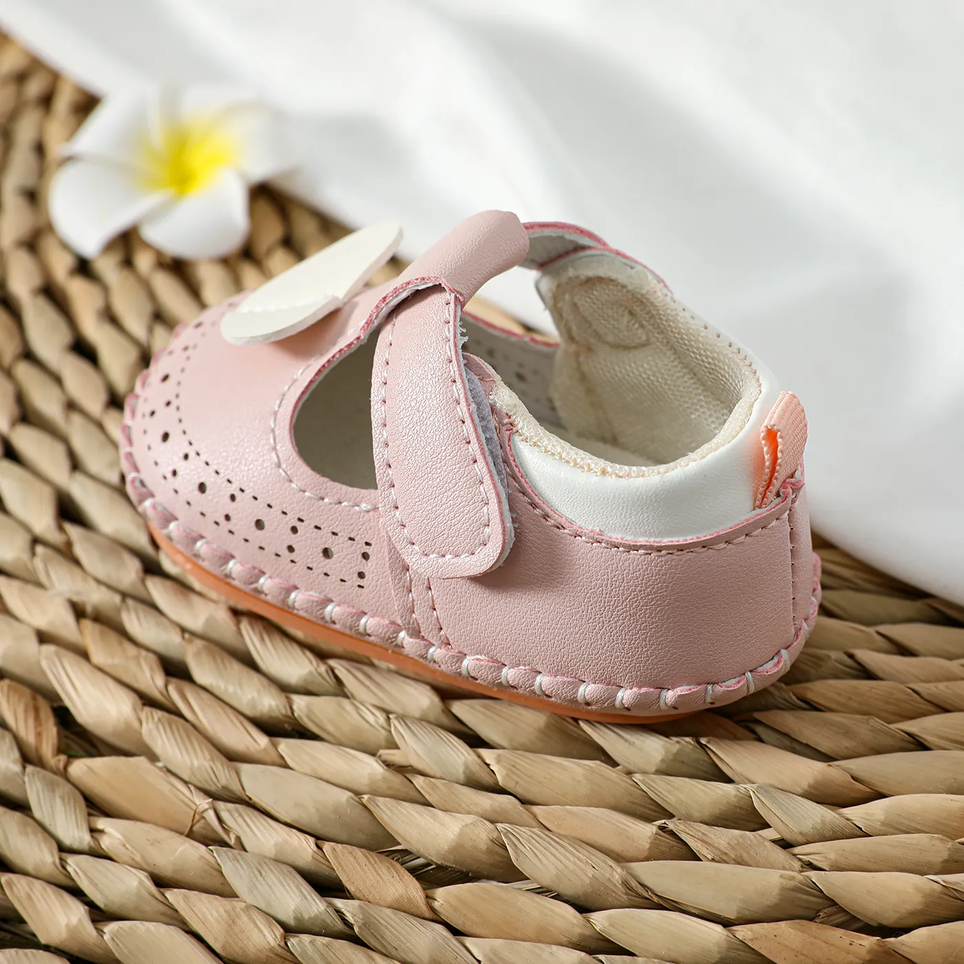 Baby Heart Pattern Soft Sole Velcro Prewalker  Pink image 5