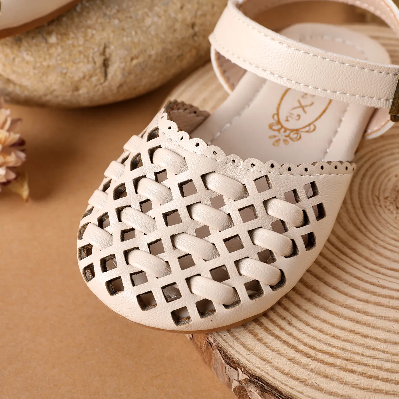 Toddler/Kid Hollow Out Velcro Sweet Style Sandals Beige image 5