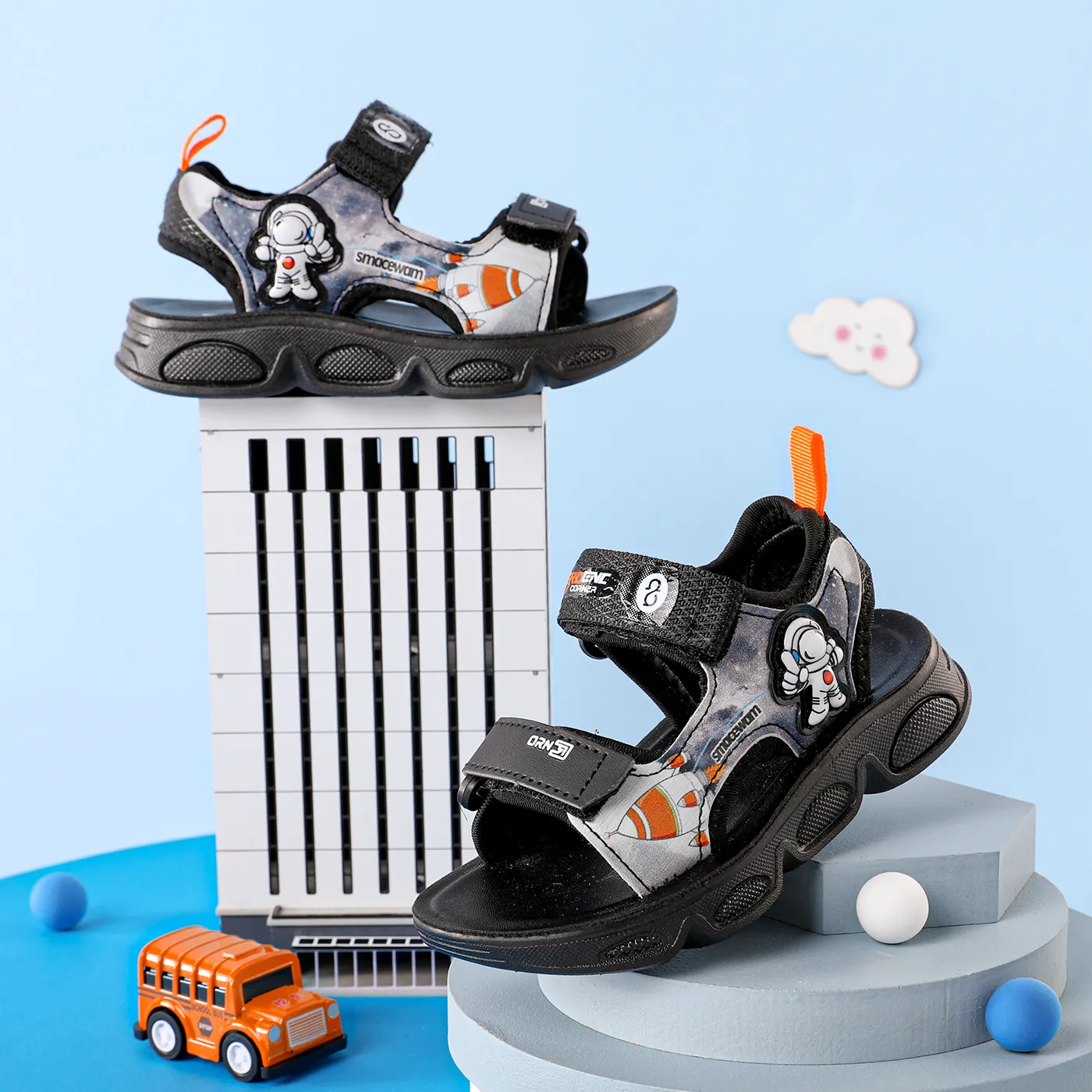 Toddler / Kid Astronaut Graphic Sandals Black big image 1