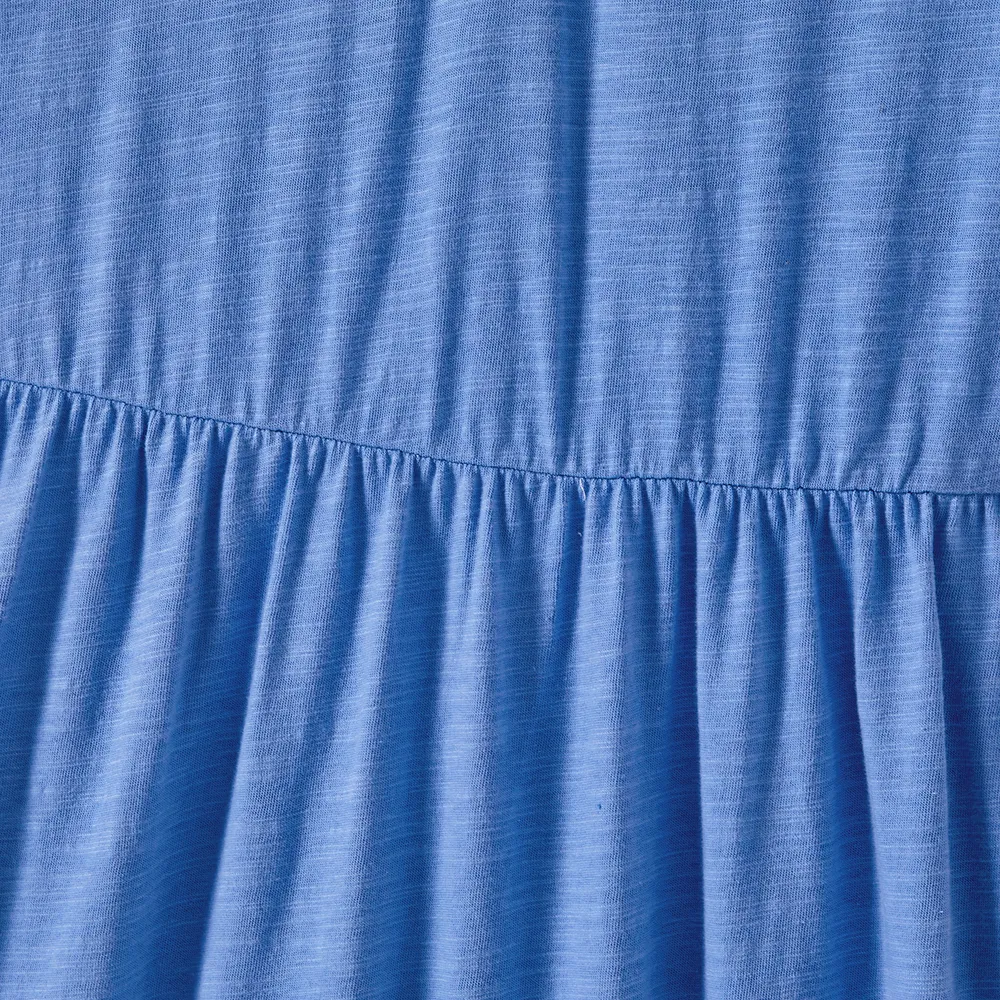 Family Matching Blue Short-sleeve Ruffle Hem Dresses and Naia™ Striped Colorblock T-shirts Sets  big image 16