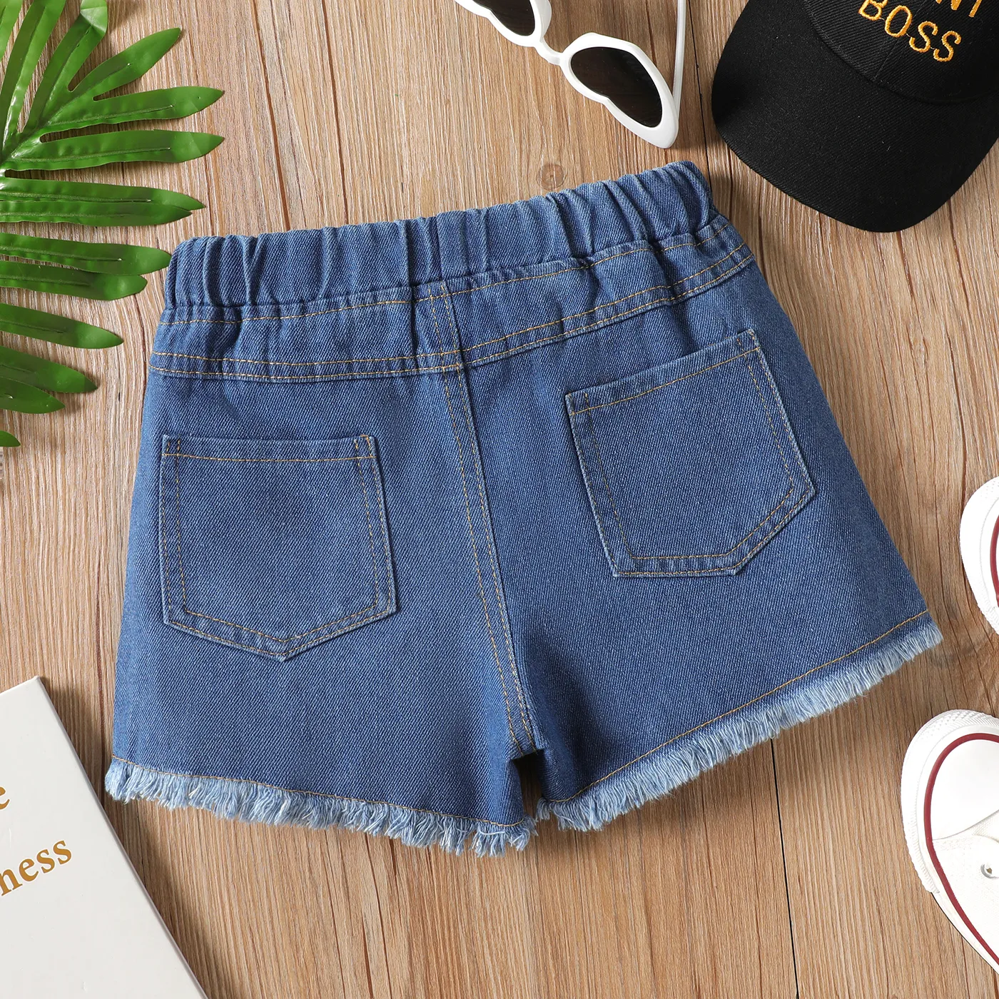 Kid Girl Raw Hem Denim Shorts  image 2