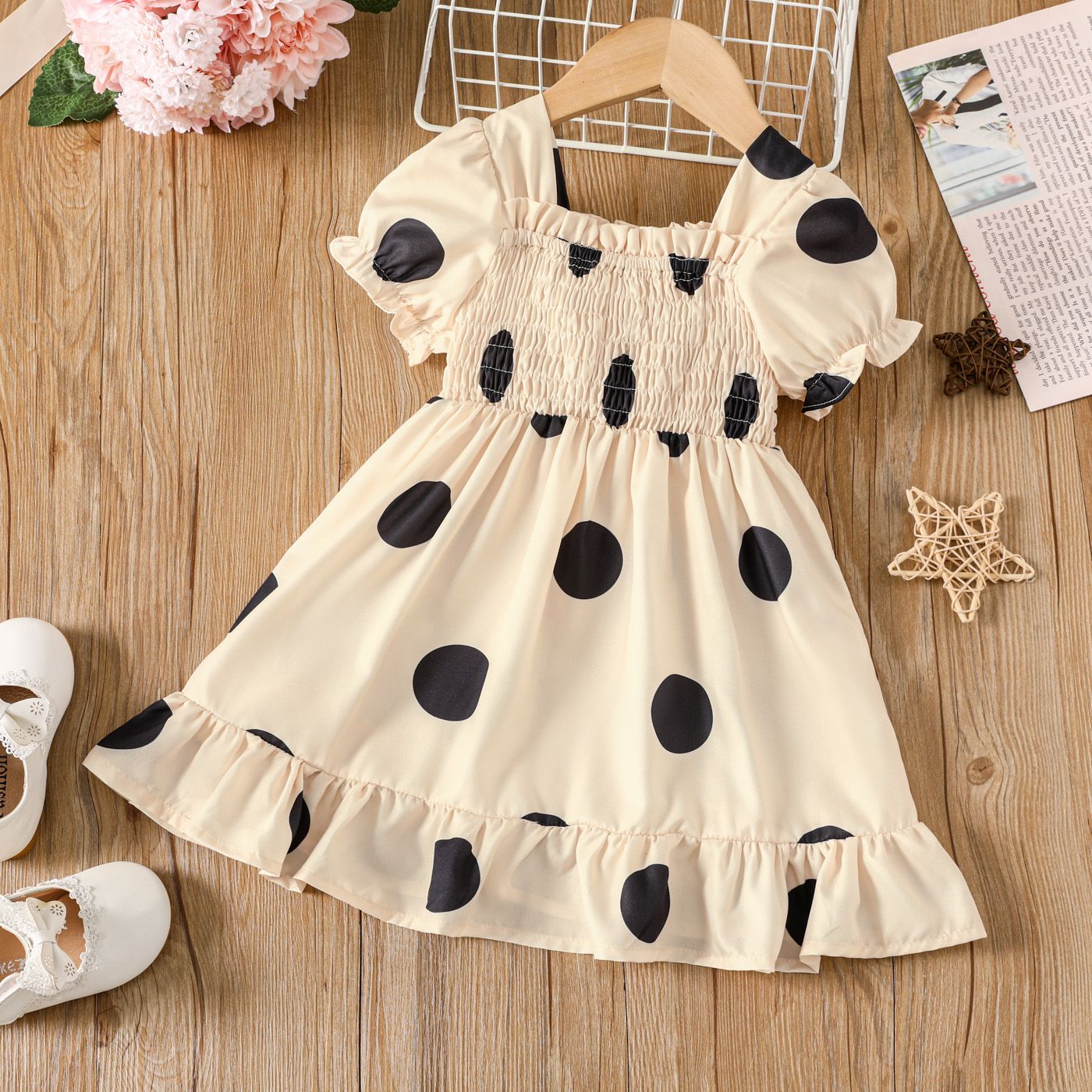 

Toddler Girl Sweet Polka Dots Smocked Dress