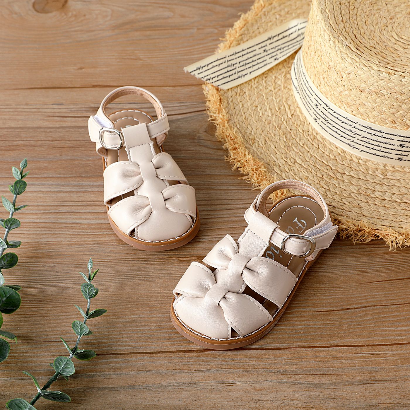 

Toddler/Kid Soft Sole Velcor Solid Sandals