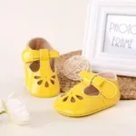 Baby/Toddler Hollow Velcro Solid Prewalker Shoes Yellow