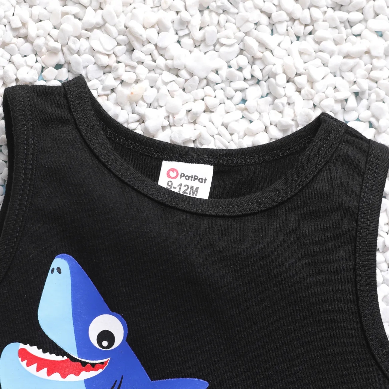 2pcs Baby Boy Cotton Shark & Letter Graphic Tank Top and Allover Print Shorts Set ColorBlock big image 1