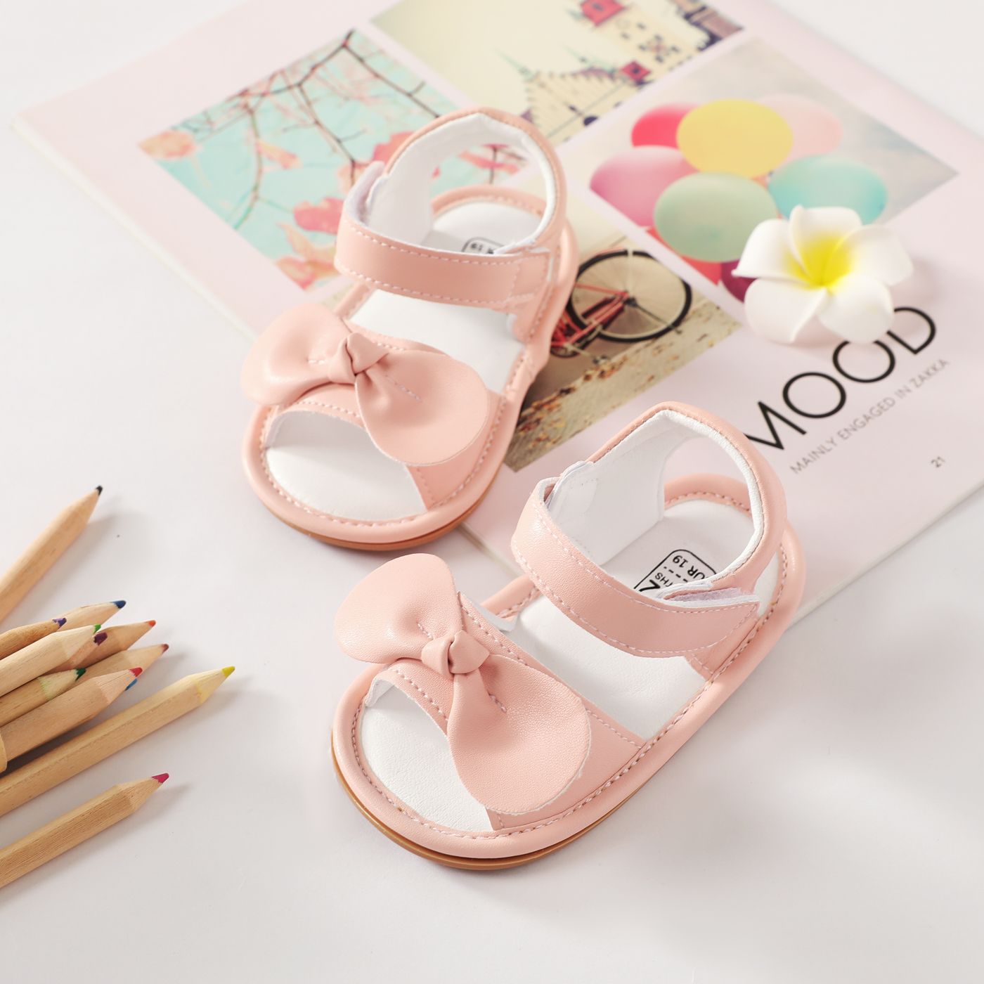 

Baby Bow Decor Solid Prewalker Shoes