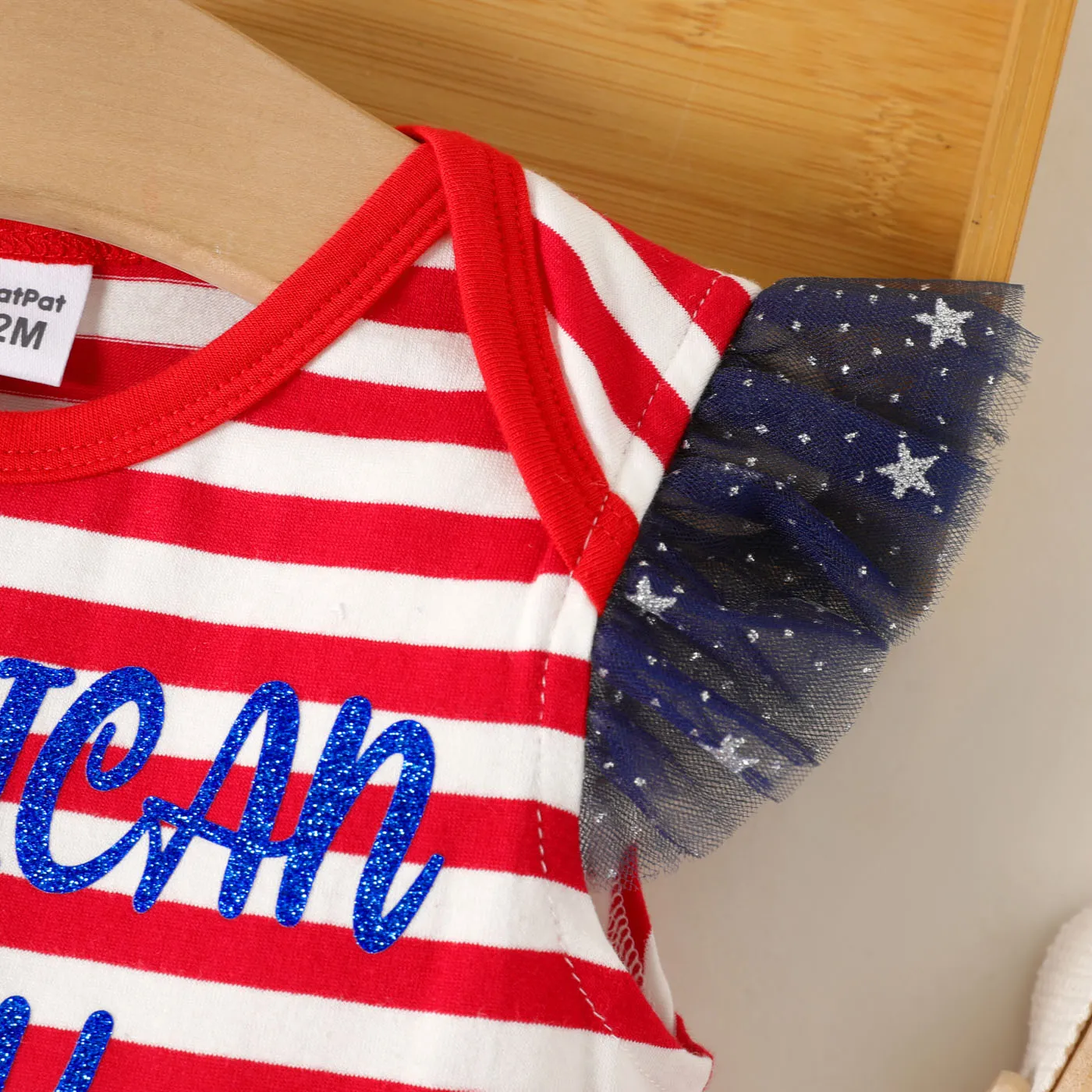 Independence Day Baby Girl Letter Print Striped Spliced Flutter-sleeve Mesh Romper Red image 3