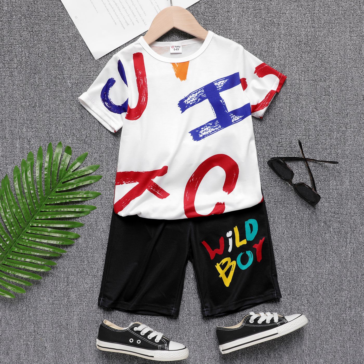 

2pcs Kid Boy Colorful Letter Print Short-sleeve Tee and Shorts Set