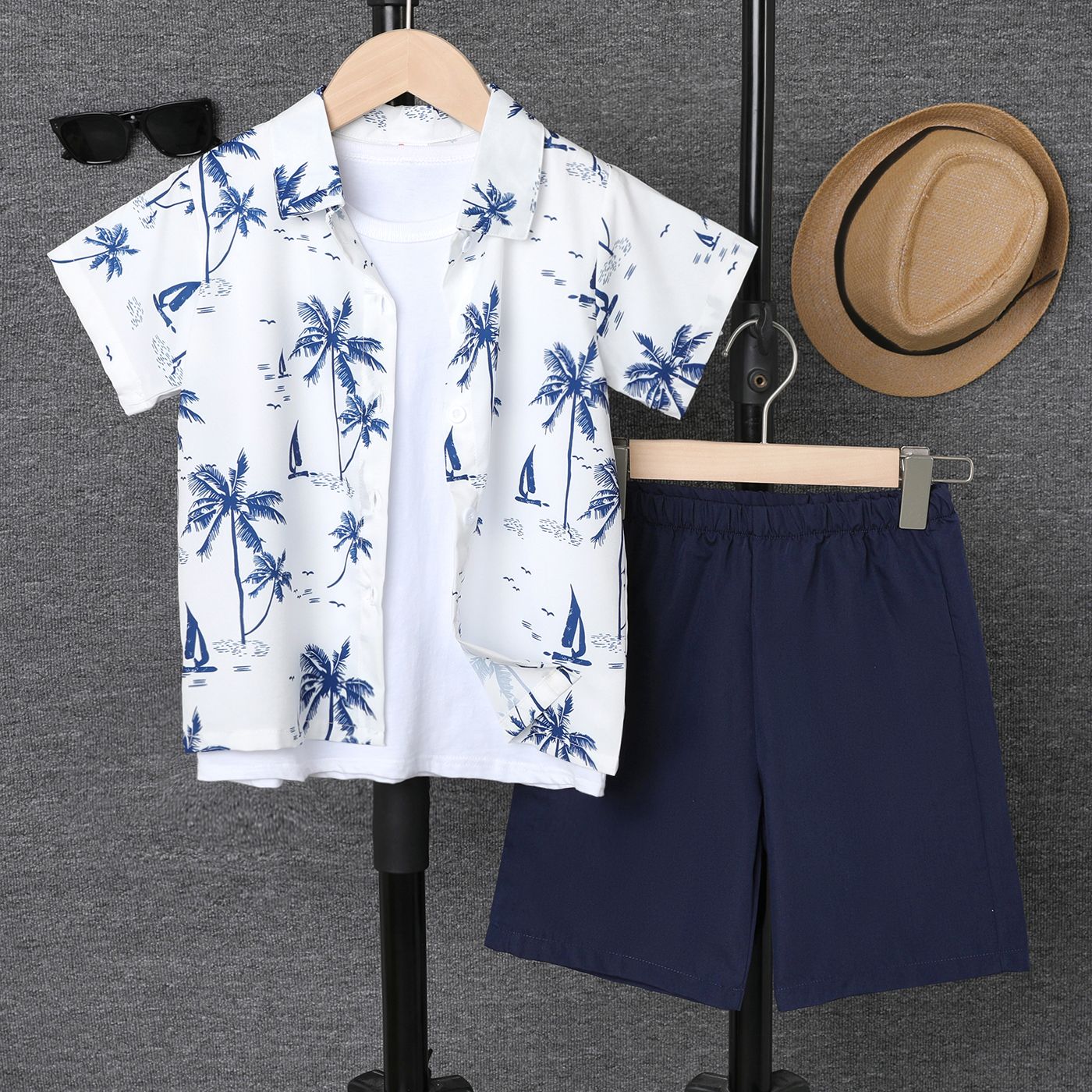 

2-piece Kid Boy Allover Plant Print Short-sleeve Top & Solid Underpants Set