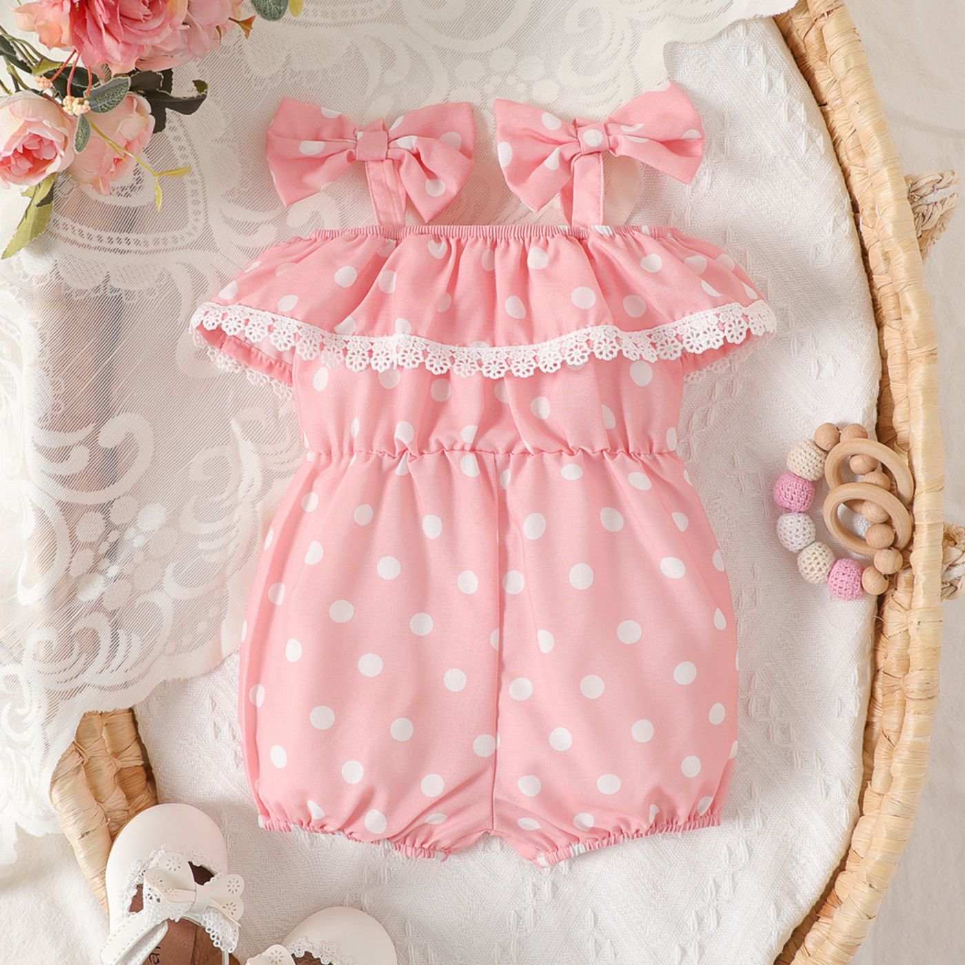 

Baby Girl Pink Polka Dots Print Ruffled Bow Decor Romper Shorts