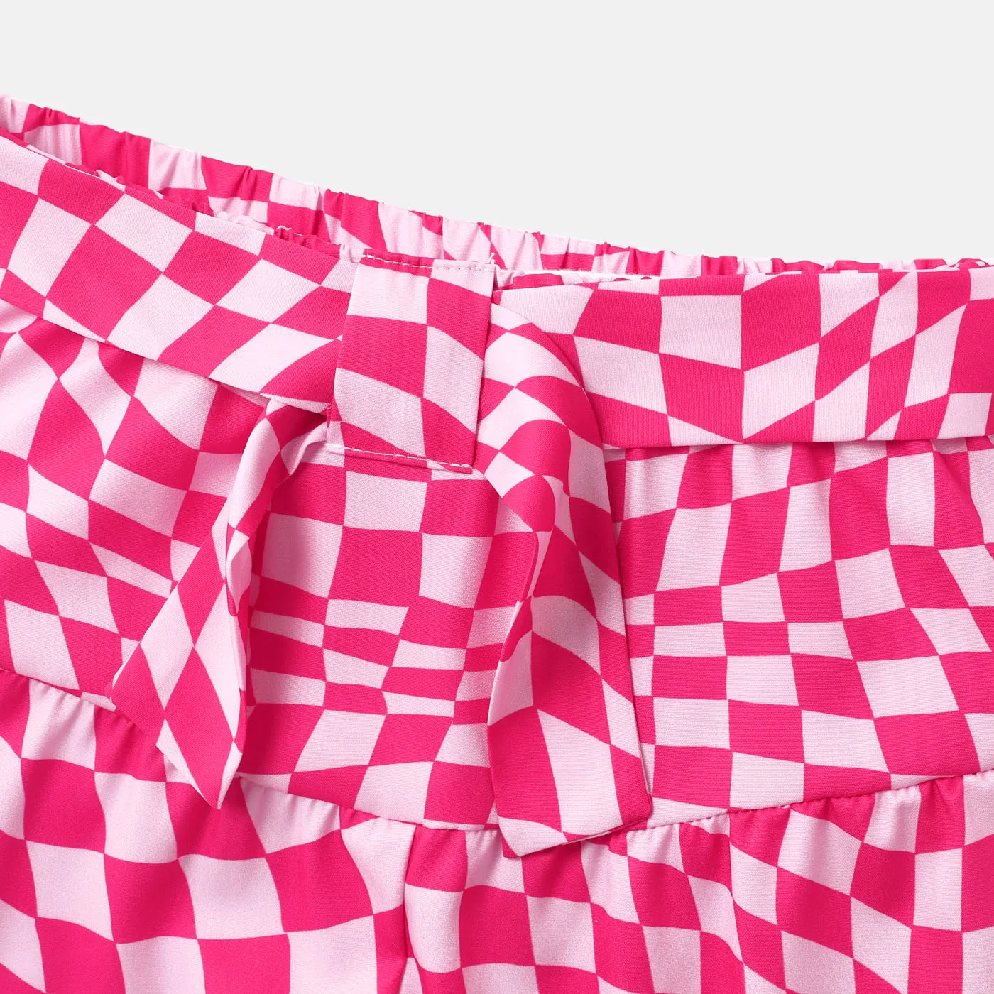 L.O.L. SURPRISE! Kid Girl 2pcs Character Print Naia™ Tank Top and Plaid Shorts Set  image 4