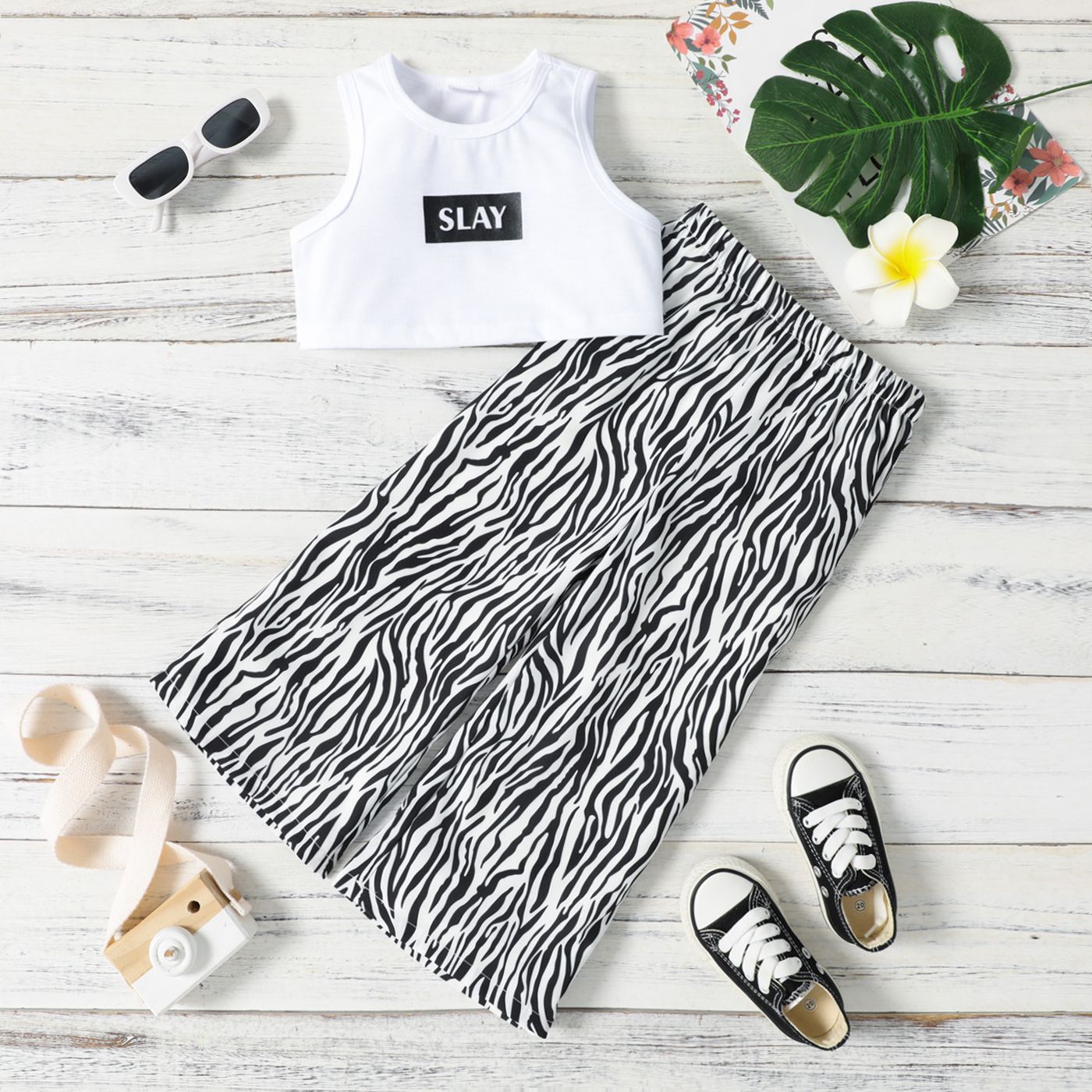

2pcs Toddler Girl Letter Print Crop Tank Top & Tiger Skin Print Pants Set