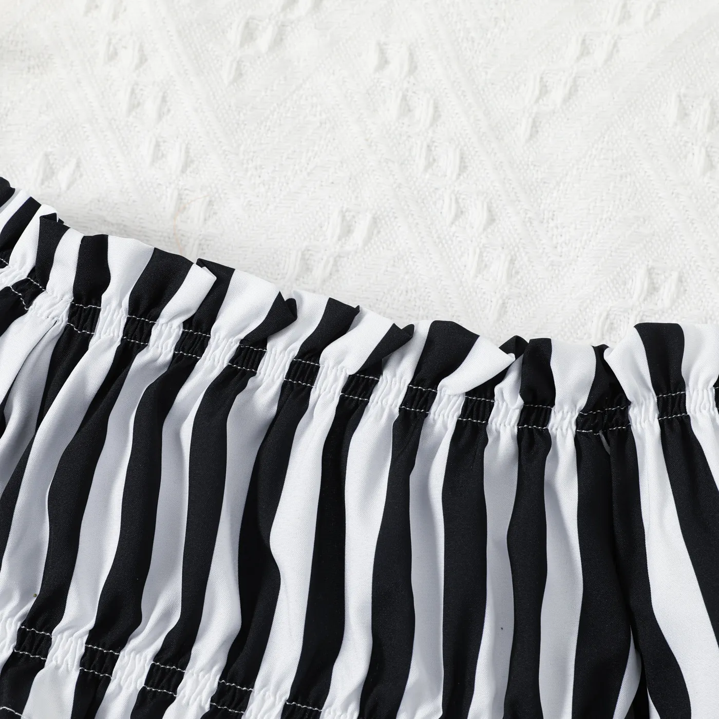 2pcs Toddler Girl Trendy Off-Shoulder Stripe Top and Ripped Denim Shorts Set BlackandWhite image 3