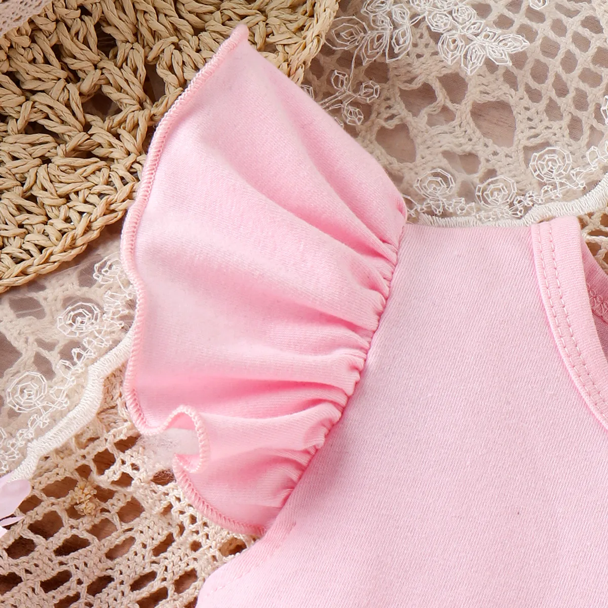 2pcs Baby Girl Solid 95% Cotton Flutter-sleeve Tee and Striped Belted Shorts Set  image 4