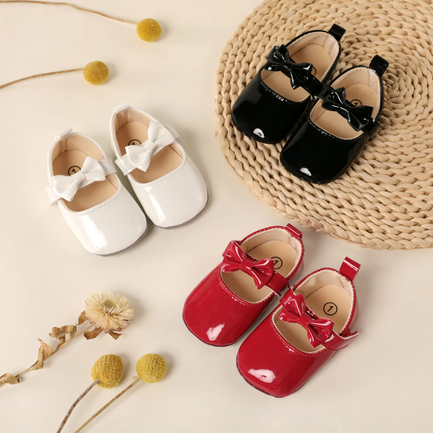 Baby Bow Decor Velcro Solid Prewalker Shoes