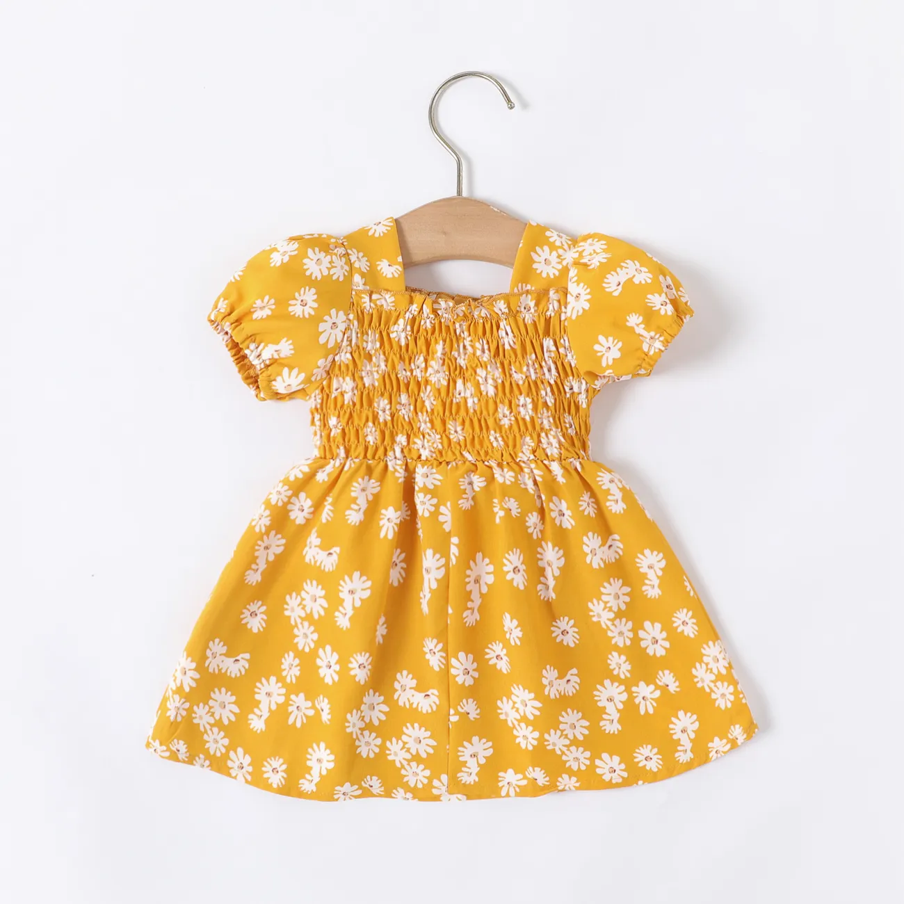 Baby Girl Allover Daisy Floral Print Puff-sleeve Shirred Dress Yellow big image 1