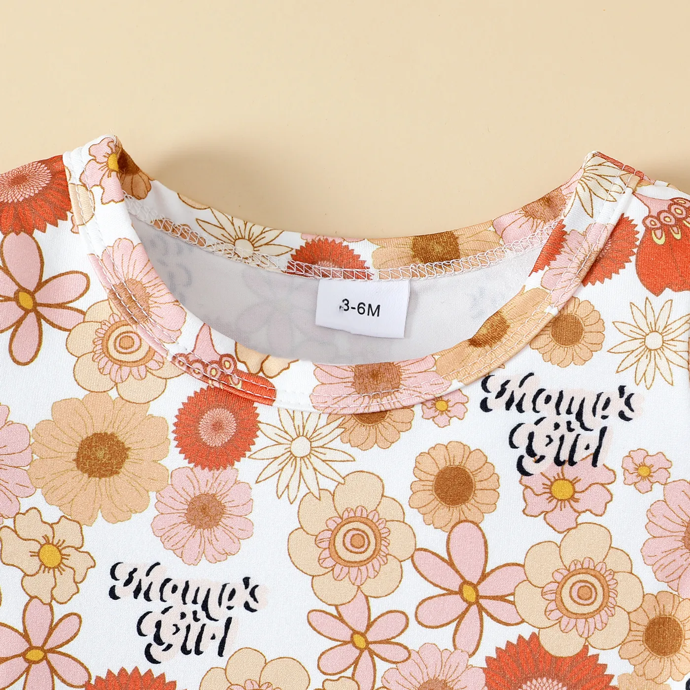 2pcs Floral Print Short-sleeve Tee and Flared Pants Set Multi-color image 4