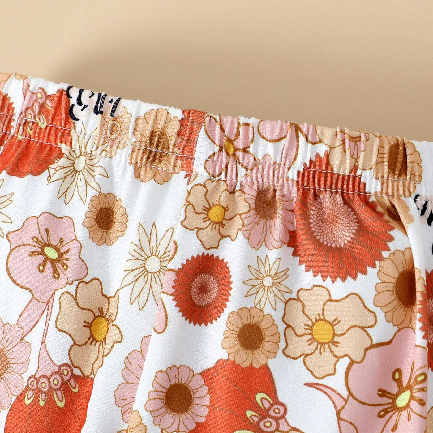 2pcs Floral Print Short-sleeve Tee and Flared Pants Set Multi-color image 2