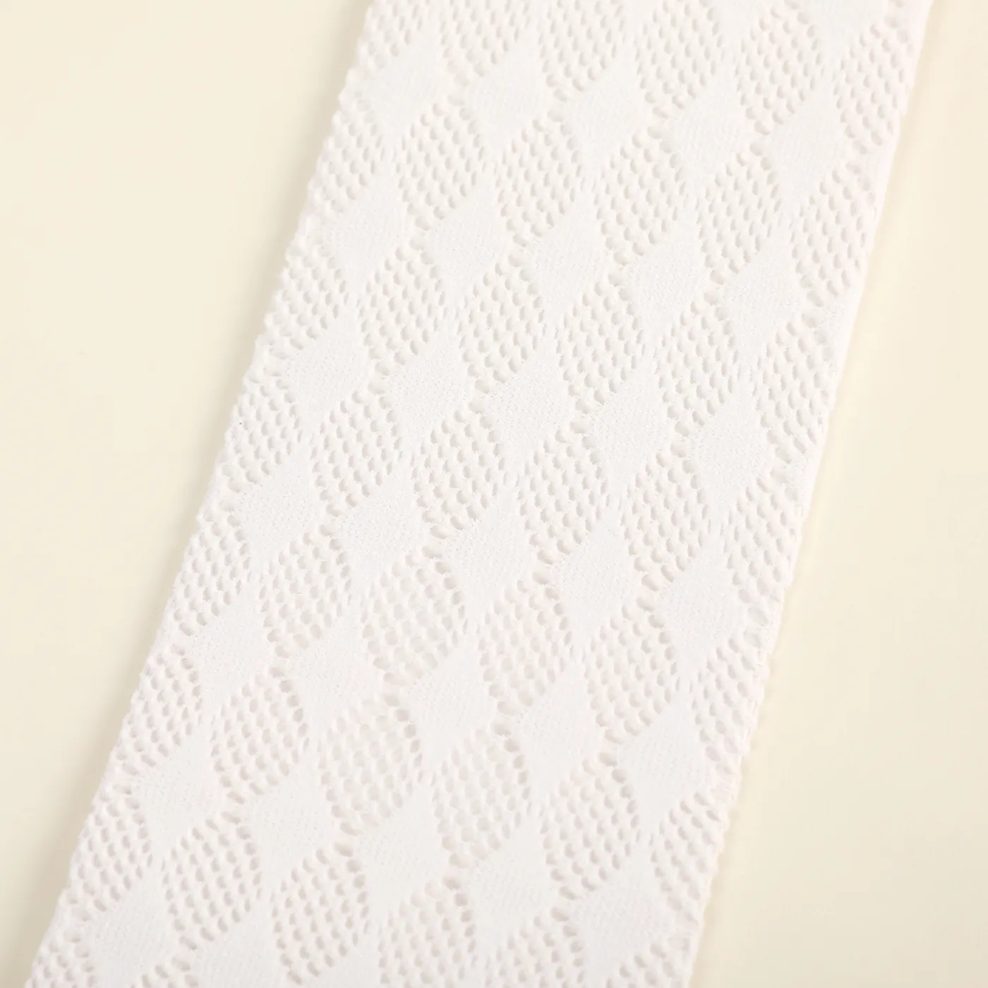 Baby / Toddler Lingge Graphic Fishnet Socks  image 5