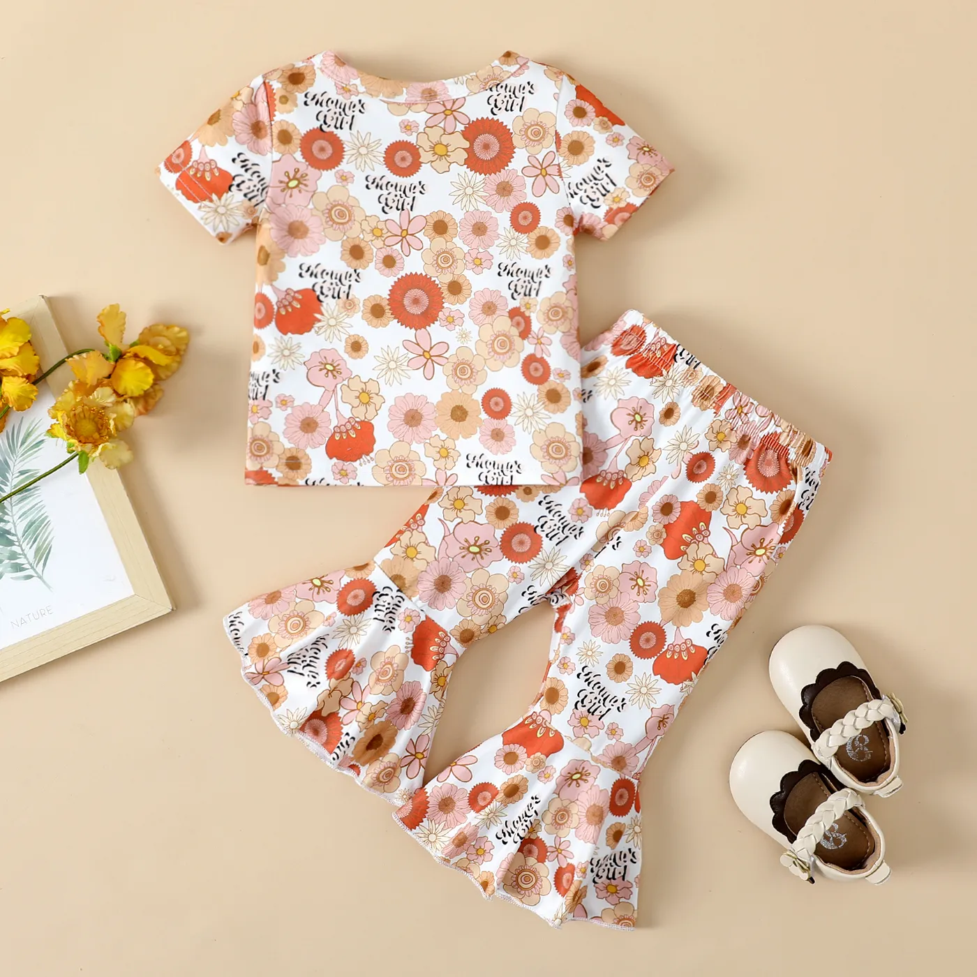 2pcs Floral Print Short-sleeve Tee and Flared Pants Set Multi-color image 5