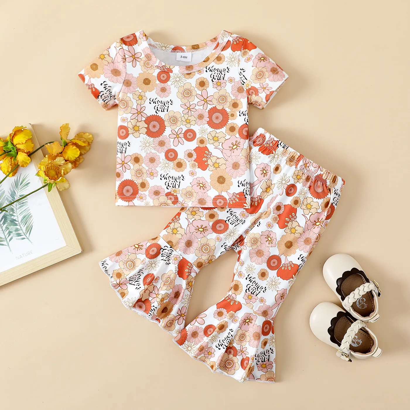 2pcs Floral Print Short-sleeve Tee and Flared Pants Set Multi-color big image 1