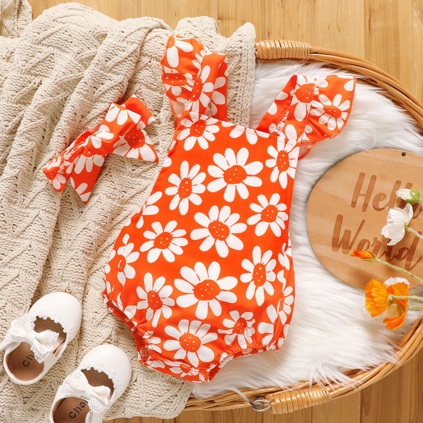 2pcs Baby Girl Allover Big Floral Print Ruffle Romper and Headband Set