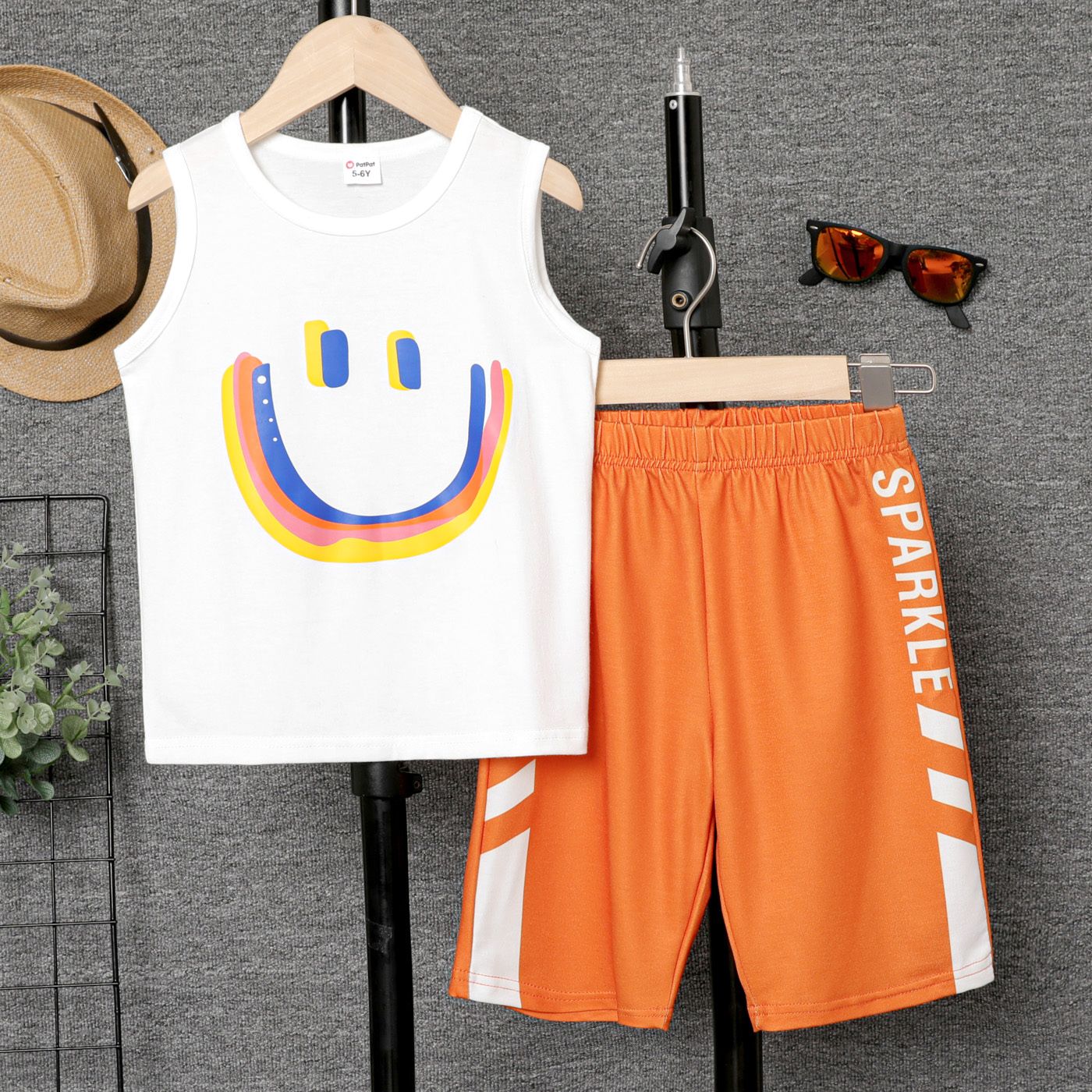 

Kid Boy Smile Face Print Tank Top / Letter Print Elasticized Shorts