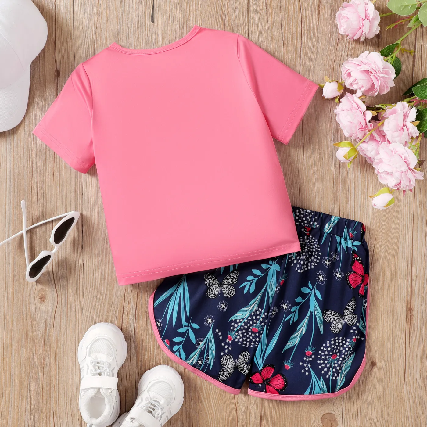 2pcs Kid Girl Figure Print Short-sleeve Tee and Allover Plant Print Shorts Set Pink image 2