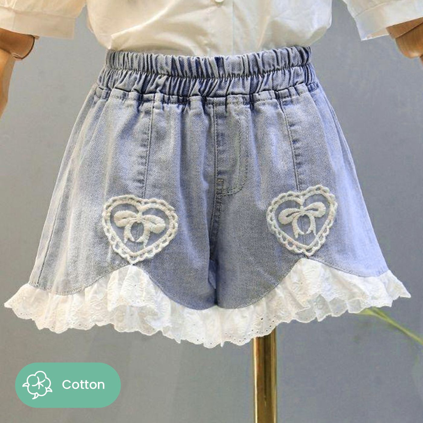 

Kid Girl Lace Trim Denim Shorts