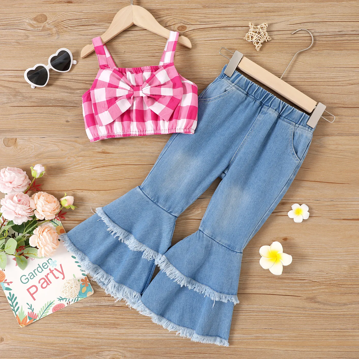 2pcs Toddler Girl Plaid Bow Front Crop Camisole and Raw Trim Flare Leg Jeans Set Roseo big image 1