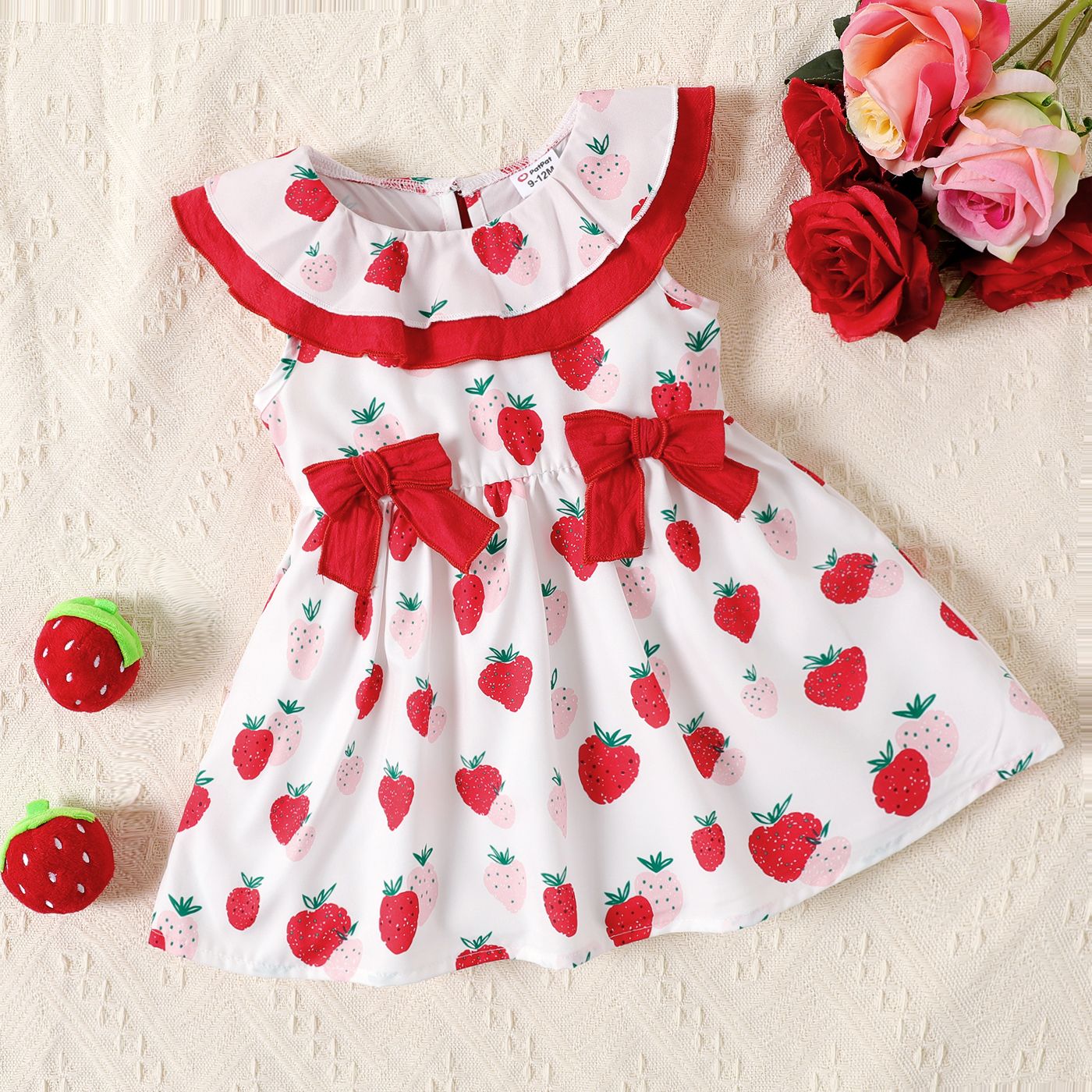 Baby Girl Strawberry Print Bow Decor Ruffled Tank Dress